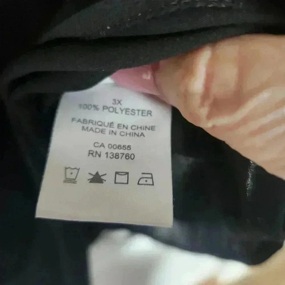 Penningtons Blouse With Zipped Front  - In Every Story Size 3x - Picture 8 of 12